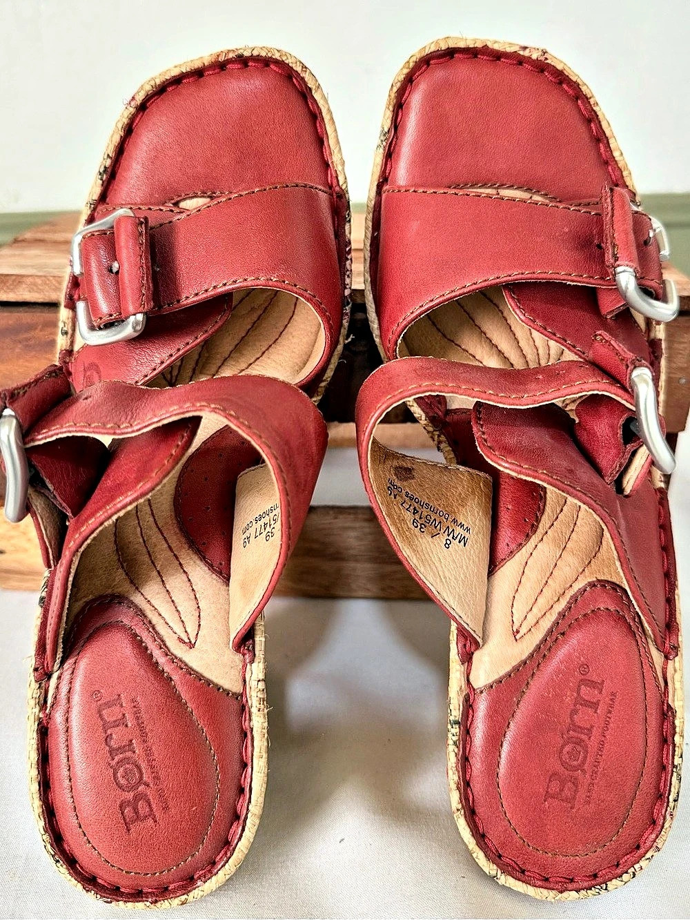 Born Floral Leather Wedge Sandals Red US 8